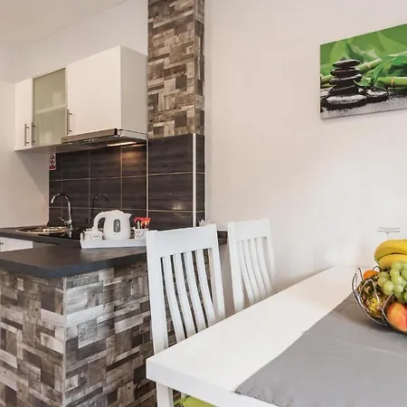 Stunning In With Wifi Apartment Pavicini